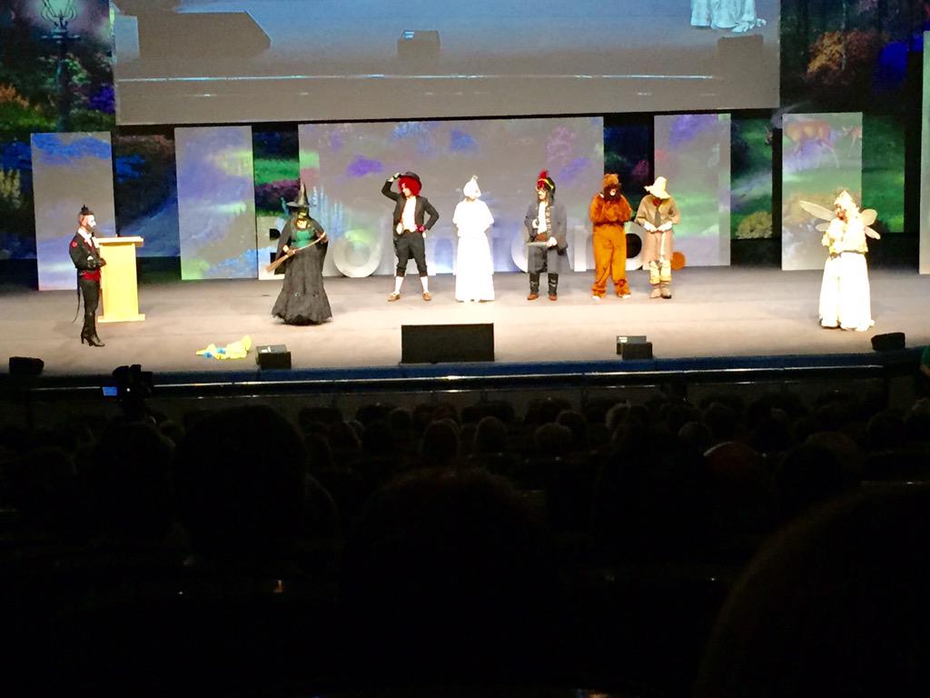 JasMahami's tweet image. #bash2015 👏👏