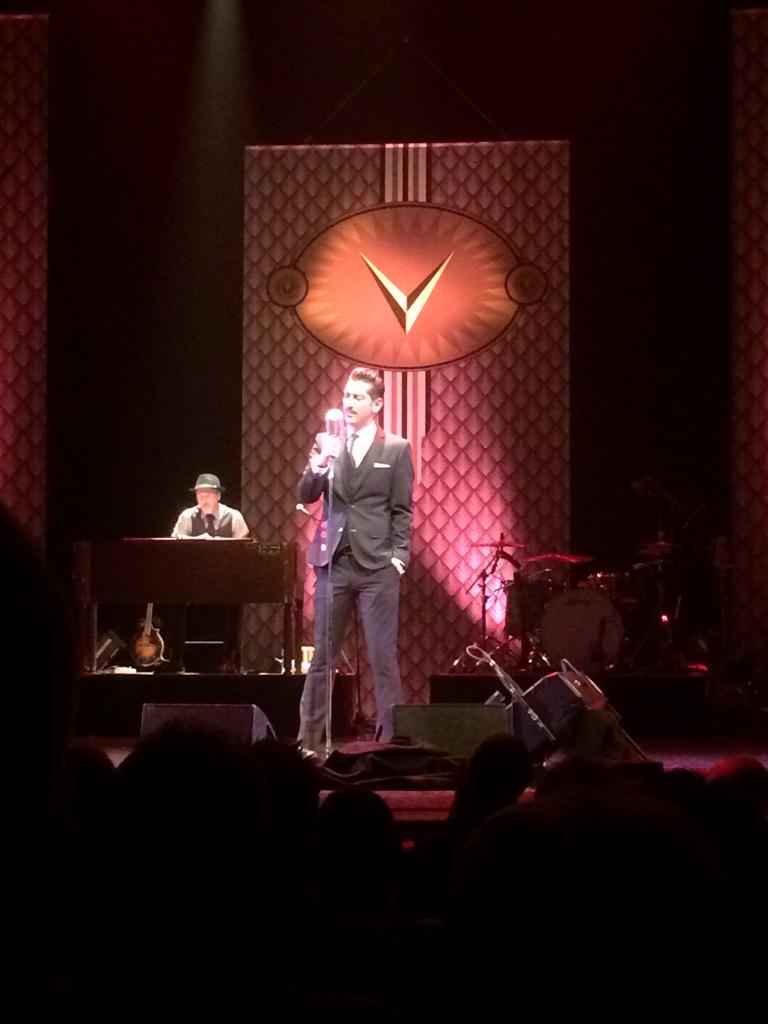 MevrouwtjeMAJO's tweet photo. Gisteren genoten in  @Amphion0314 van @dannyveramusic Superavond gehad met @desvries http://t.co/ZKPNQxPirJ
