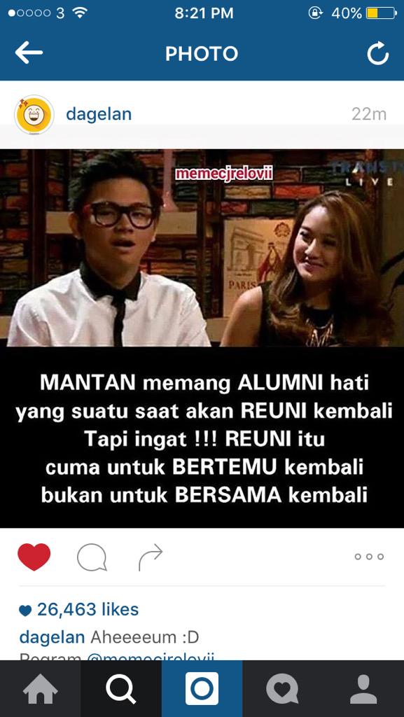 Alshavertheremp's tweet photo. @memecjrelovii masuk dagelan lage nih haha @salshaabilaa @AlvaroMaldini1 http://t.co/T9kJl88uEm