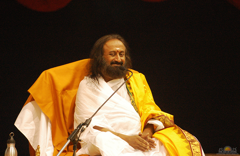 ArtofLivingIC's tweet photo. .@SriSri breaks His #AOLNavratri silence by saying 'Jai Gurudev!' now in Yagnashala, @BangaloreAshram! http://t.co/HDcYAHaNOZ