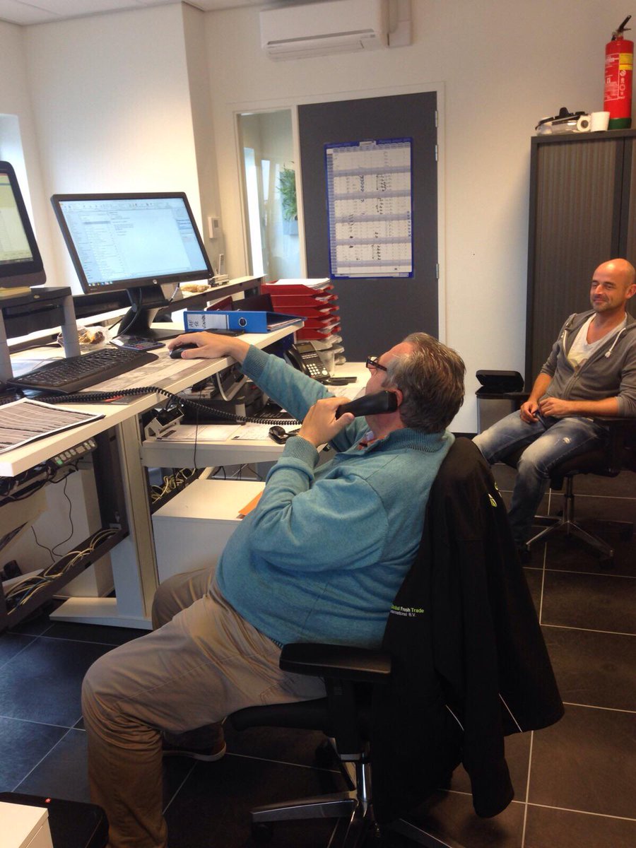 OlavToeset's tweet image. Daarom dus een training #dynamischwerken volgen @MarkantOfficeNL ....;-)