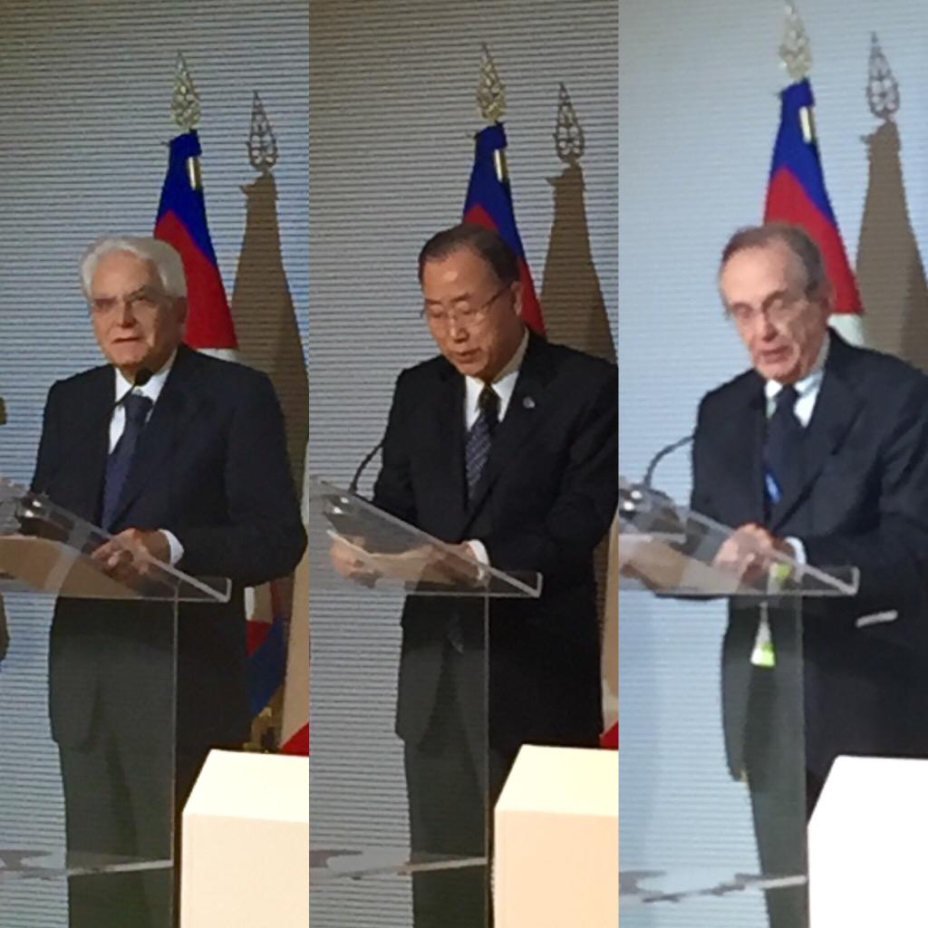 PCPadoan's tweet photo. Nel #WFD2015 a #Expo con Presidente Mattarella e SG Ban Ki-moon per #FinanceforFood http://t.co/PZOSOQiwvu