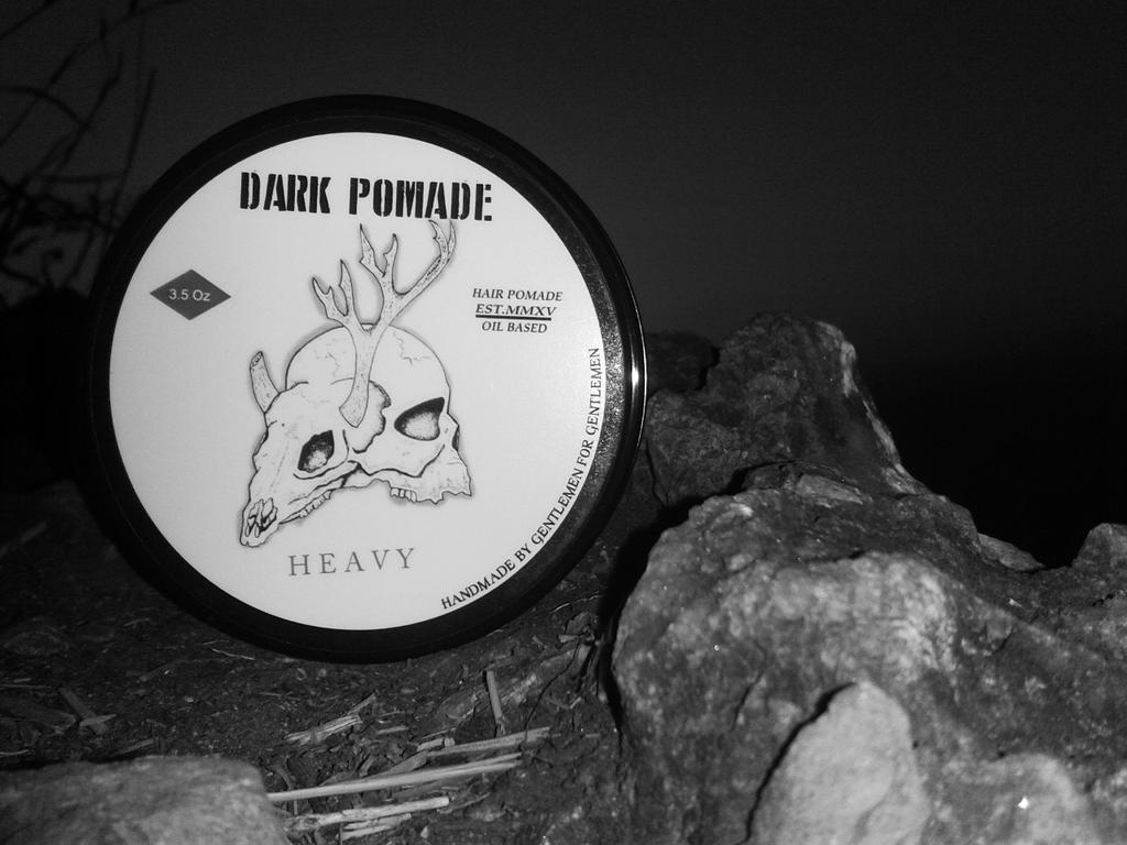 Dark pomade heavy hold only 40K