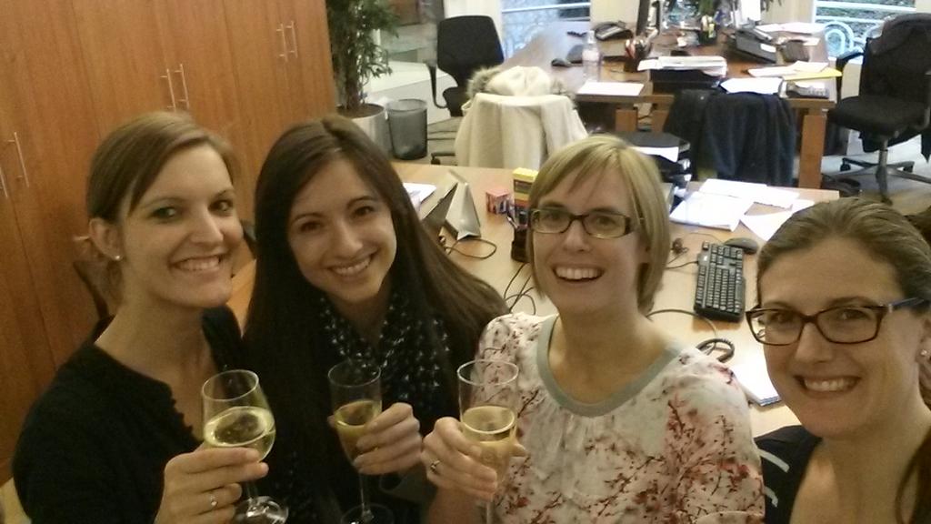 <a href="/GilkeHeylen/">Gilke Heylen</a> @SecretaryPlusBE Afscheid van een topcollega. Bedankt Gilke!