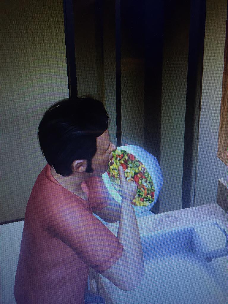 chris_dot_com's tweet photo. Sure, I always put salad in my face. #TheSimsProblems http://t.co/u45m747wBl