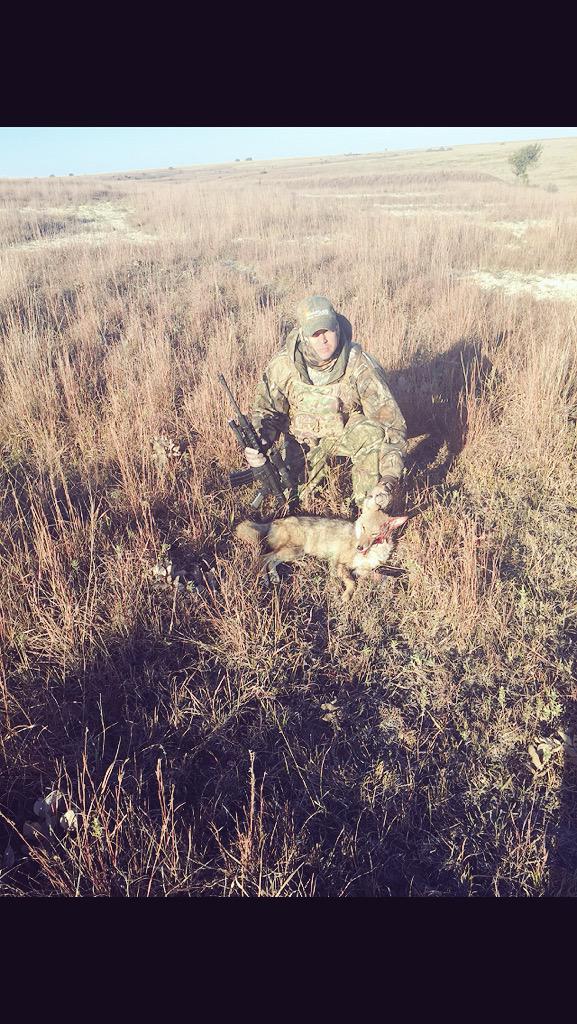 team_extremeVKS's tweet photo. Another good morning in Rooks county. @coyoteuniverse @AverageHunter http://t.co/E5An7eqCtO
