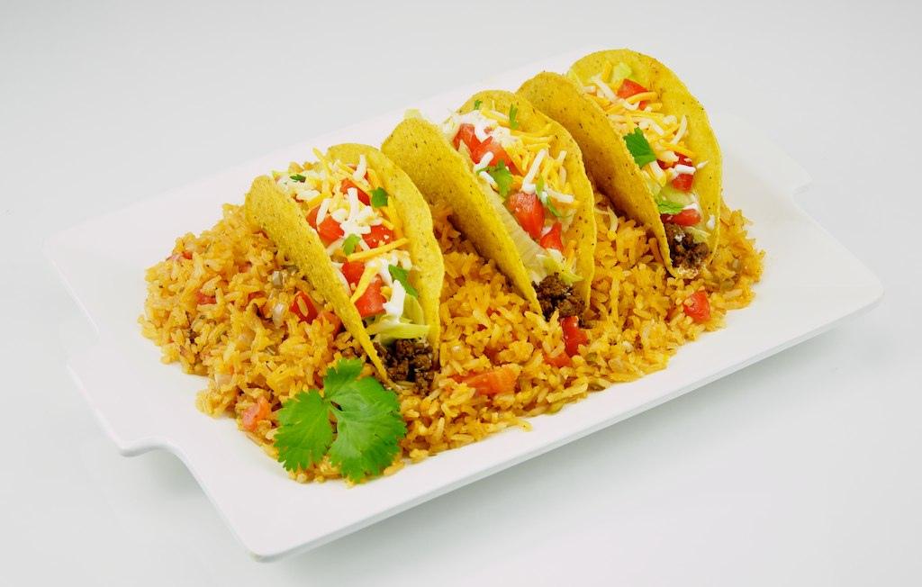FactYouFacts's tweet photo. “Taco Nights” have been outlawed in Pierre, South Dakota since 1982. http://t.co/evJtA0akcf