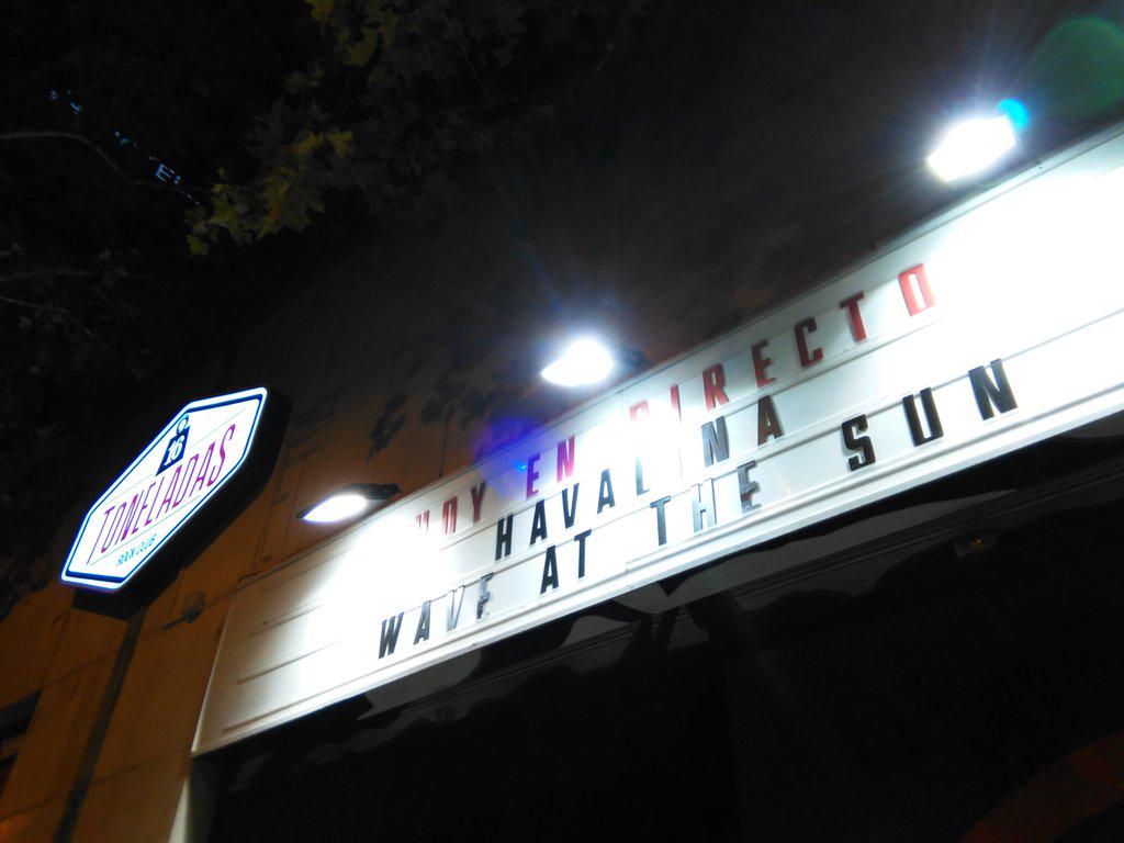 Musincronizados's tweet photo. Ya estamos!!!!! Deseando escuchar el directazo de @waveatthesun y @HavalinaMadrid!!!! 👏👏👏👏👏 http://t.co/BRlMSYJAcK