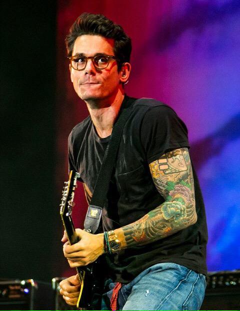 Happy birthday JOHN MAYER. I love you with more than half of my heart (in a non weird way bc u could be my dad)  