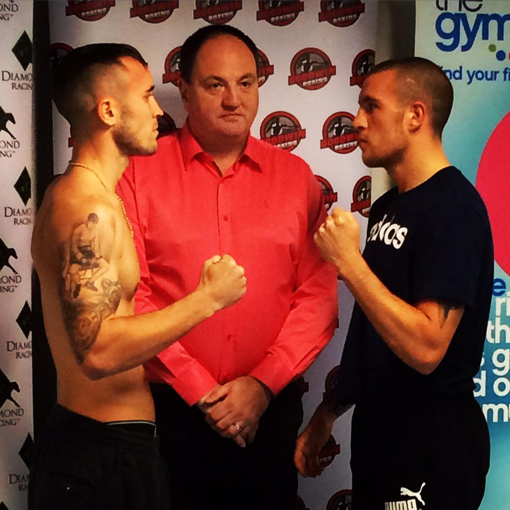 box3rwag3r's tweet photo. #WeNeverStop @Goodwin_Boxing @CarlGreavesPro @benjackdavies #TarnArmy #Barnsley #boxing #barnsleyhour #TeamBJD http://t.co/ONfQRh2SIA