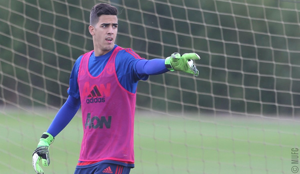 ManUtd's tweet photo. Good luck to Joel Castro Pereira as our young goalkeeper joins Rochdale for a one-month youth loan. #mufc http://t.co/QHgquL4LqA