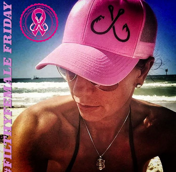 filthyanglers's tweet photo. It's #filthyfemale Friday here at Filthy anglers. Team Filthy member taking a break down in FL from studying http://t.co/eTmrnbHNIi