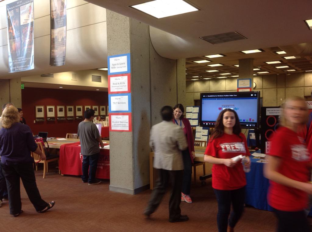 Fresno_State's tweet photo. Students - swing by #UniversalDesignDay in the library! Free food, win a tablet, & learn tech tips for productivity. http://t.co/x6zbGE0aJb