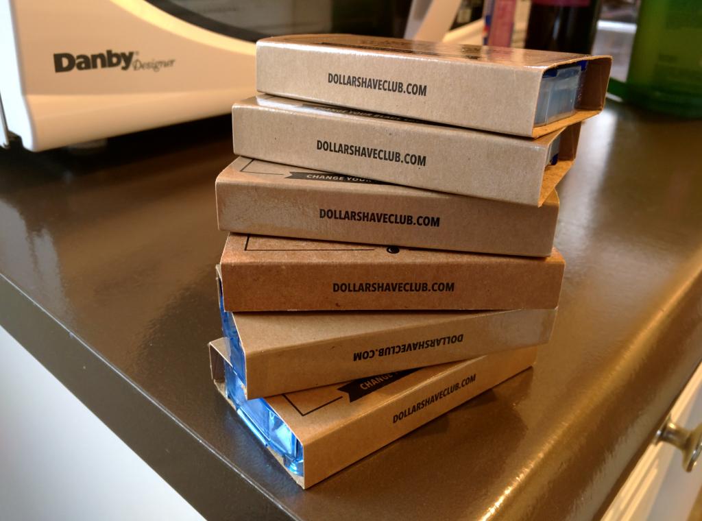 Qwazyd0gg's tweet photo. @DollarShaveClub Apparently my facial hair grows slowly... These are all full lol. #FacialHair #Beard #LackOfBeard http://t.co/kc5gArYwpG