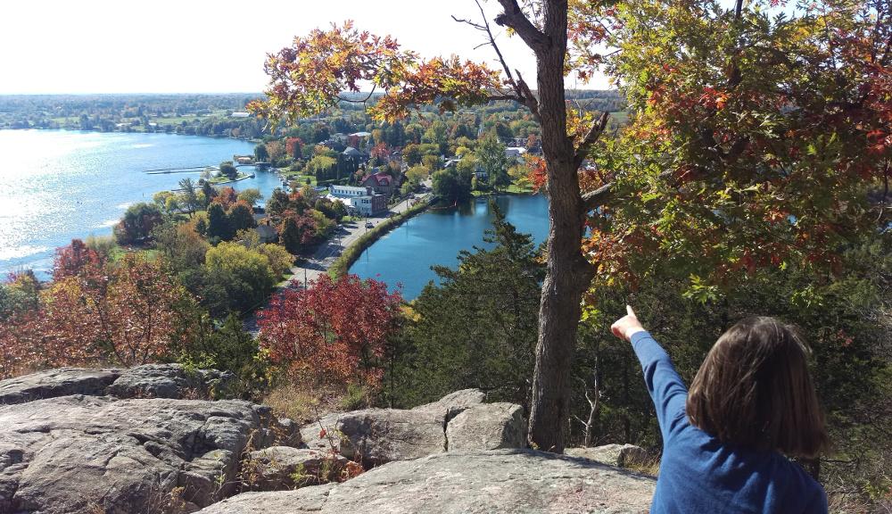 THERIDEAUCALLS's tweet photo. Views from @FoleyMtn this time of year are breathtaking! #Hiking #trails there are fun for the #family. #Westport http://t.co/0hGlRVl8fz