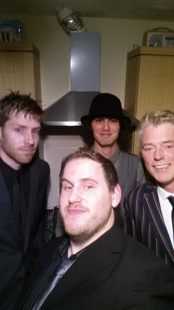 PlumbjamMusic's tweet image. @nmgawards First selfie of the night for the #SELFIESCREEN