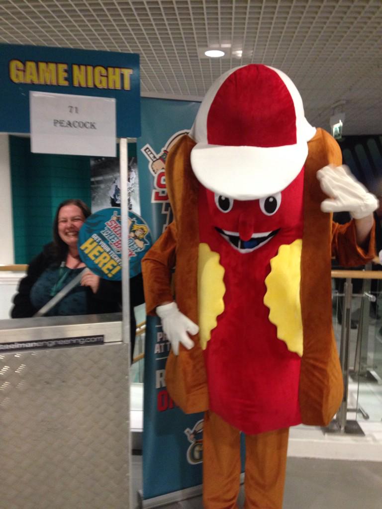 HenDogs (@hen_dogs) on Twitter photo 