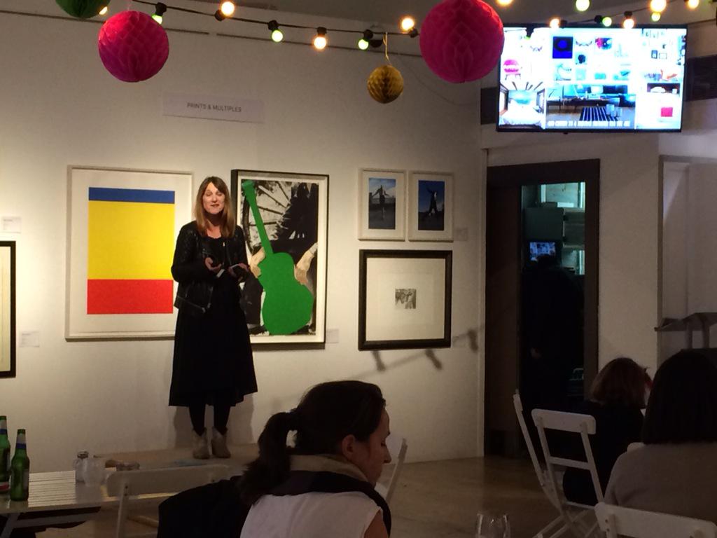 preraphaelette's tweet photo. Excellent tips on art in interiors @annaburles using the floor to maximise space #christieslates #multipliedart http://t.co/wgL6Tec3X7