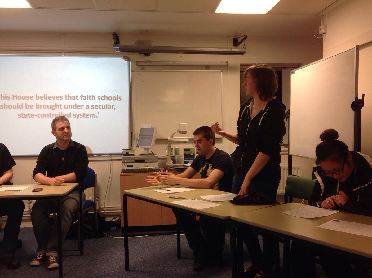 UoGDebating's tweet photo. The second speaker for the Proposition presents their case! @UoGDebating #debate #religionandeducation http://t.co/5x8HkxXnEQ