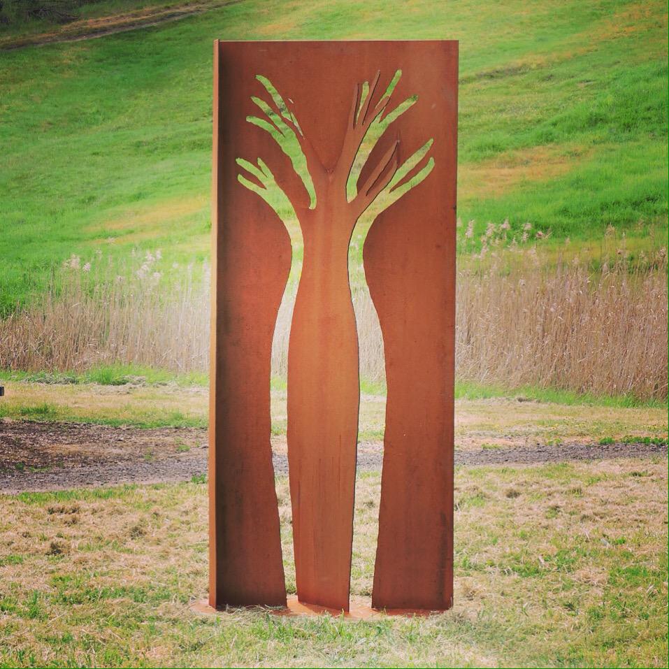 If you're in #dunkeldvic today, visit the Salt Creek sculptures, Sawmill Open Day &amp; 3Peaks market. #discoverdunkeld