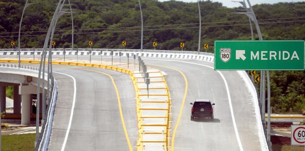 Se cumplirá meta en construcción de carreteras: EPN - CRdhdBtU8AAZ8eB