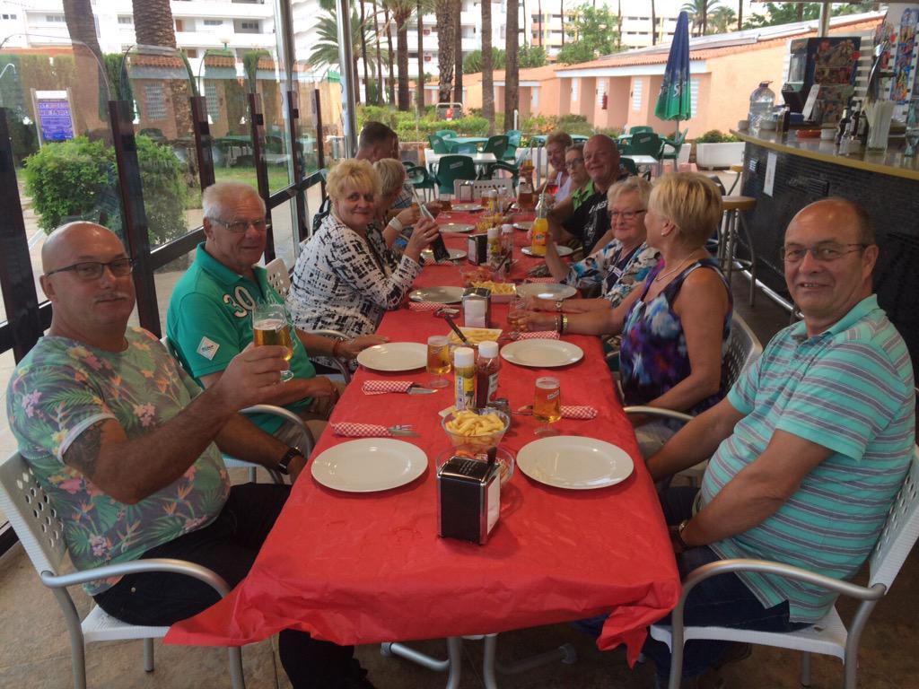 Schepers7Jan's tweet image. #gezellig hier is de keuken lekker open😄.