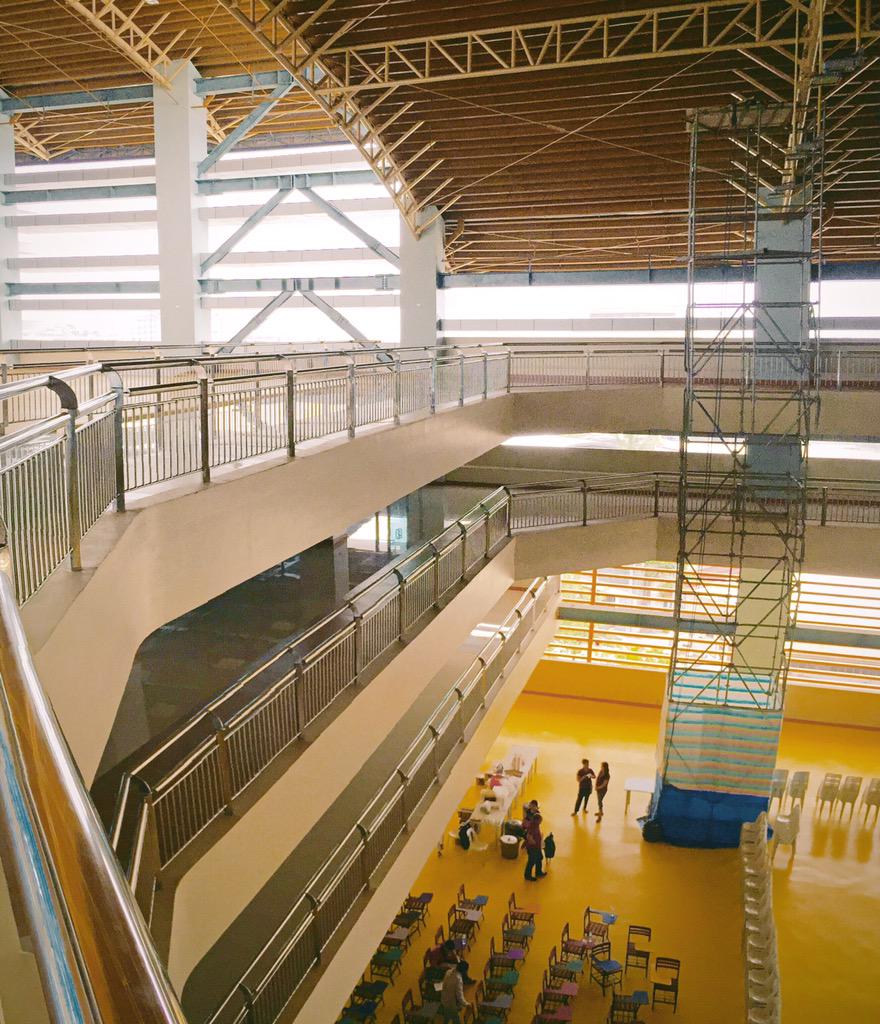 ADDU_Official's tweet photo. LET'S GET PHYSICAL! | The new Martin Bldg. has 3 jogging tracks at the 5th, 6th &amp; 7th floors. See you there! 👍🏼👟💪🏽 http://t.co/GRkm0kB6Oh
