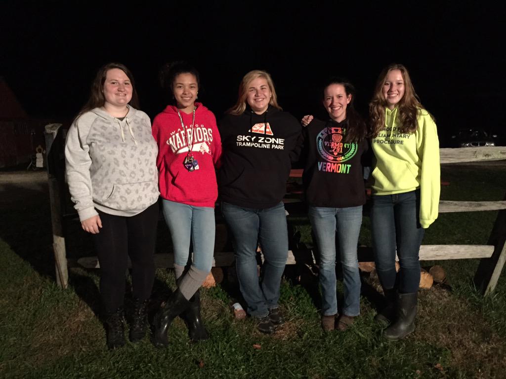 MeaganSamele's tweet photo. My squads better than yours 👊🏽 #lastcornmaze #mrBphotobombing #flycheck photocreds to Ms Dunn @Becca1357 http://t.co/Srotb6TVft