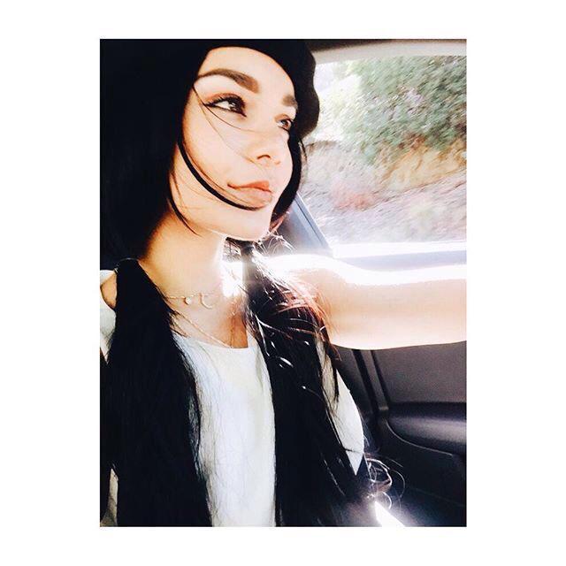 CocoQuince's tweet photo. She's kidda hot http://t.co/TmOA0orBXv