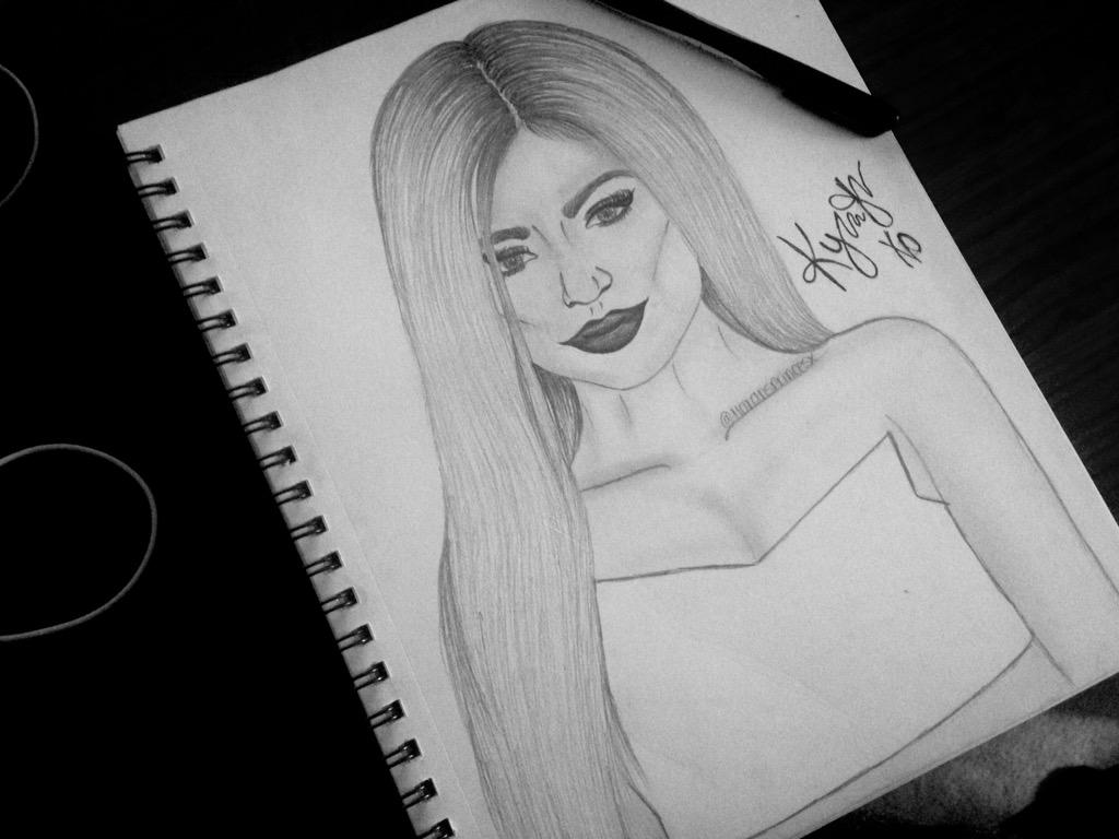 chrshyung's tweet photo. @KylieJenner this took me forever✨hope you like it babe Xx http://t.co/SX2CDQnxyh