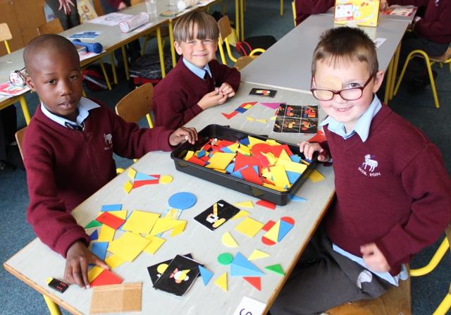scoileoinboys's tweet photo. @scoileoinboys enjoyed lots of activities during #mathsweek15 @mathsweek #STEM http://t.co/AWRjOCPVT7