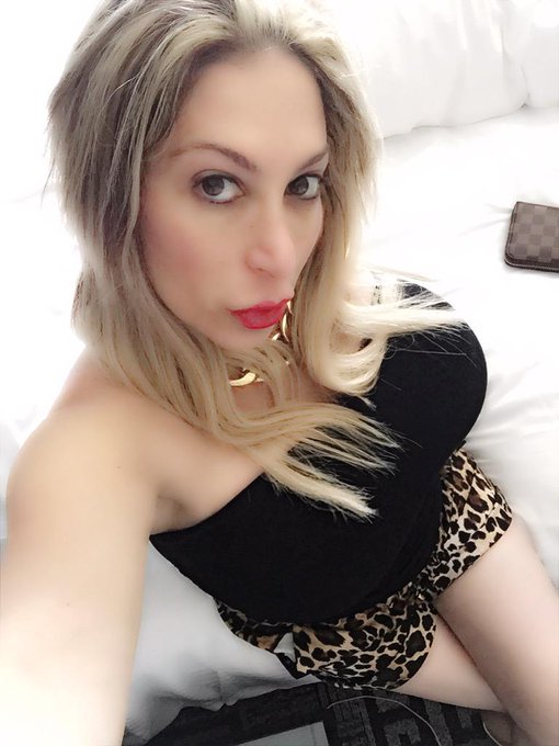 #Vegas where's my @TheRealNikkiKat http://t.co/fxp8q5hQpO<a href="/tag/vegas"class="tags">#Vegas</a><a class="tags" target="_blank" title="On Twitter" href="/?out=eyJ0eXAiOiJKV1QiLCJhbGciOiJIUzUxMiJ9.eyJpYXQiOjE3MjE4MDE4ODMsImlzcyI6InR3cG9ybnN0YXJzLmNvbSIsIm5iZiI6MTcyMTgwMTg4MywiZXhwIjoxNzUzMzM3ODgzLCJyZWRpcmVjdF91cmwiOiJodHRwczovL3R3aXR0ZXIuY29tL1RoZVJlYWxOaWtraUthdCJ9.WUPHdmzpzQW2OH3Bf6NMQwmiRq2Qrfg7kL7uFJ8cGsN-hGsnNElXUTArezwdSy12t-nzsuzO12Zuw9MPtqNYVw">@TheRealNikkiKat</a>