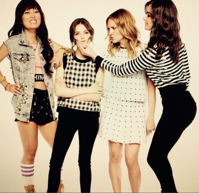 EffinMitchell47's tweet photo. Emily needs to stop. http://t.co/tSykjKVllo