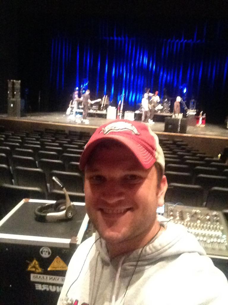 davidadambyrnes's tweet photo. Show day Alexandria Minnesota edition with my brother @CWBYall #Alcoholiday http://t.co/FRTCxLi7Hx