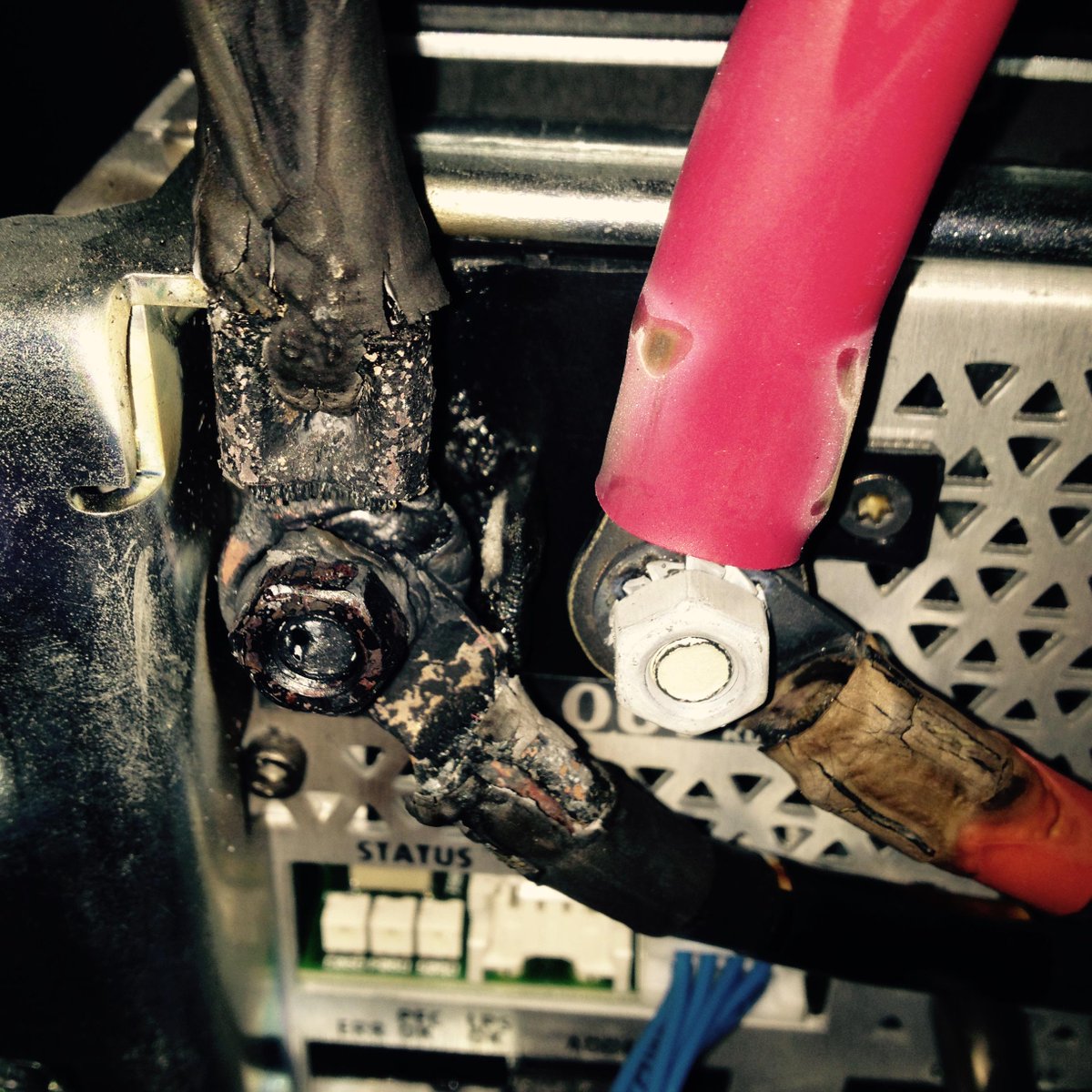 HMDMR_official's tweet photo. #AVformat2 burns!
der grund des verzoegerten beginns.
danke fuer die geduld
@robotkoch @delhiadefrance
@dntweimar http://t.co/QXPuXp9Tcm