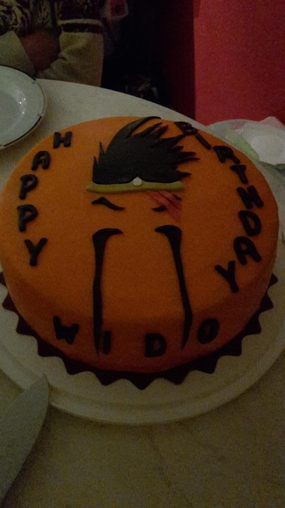 SoullessArcher's tweet photo. #Geburtstag #notThatSweet15 #DRAAAAVEN @Aschabalom8D http://t.co/Ce4EzxQqaU
