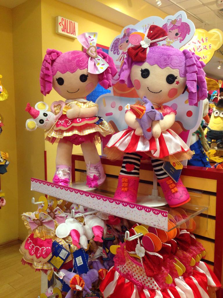 Mone_PR's tweet photo. Las muñecas de trapo #Lalaloopsy ya en tiendas @BuildABearMX ! Ve por la tuya y conviértela en tu nueva mejor amiga! http://t.co/CX8CELvKBk