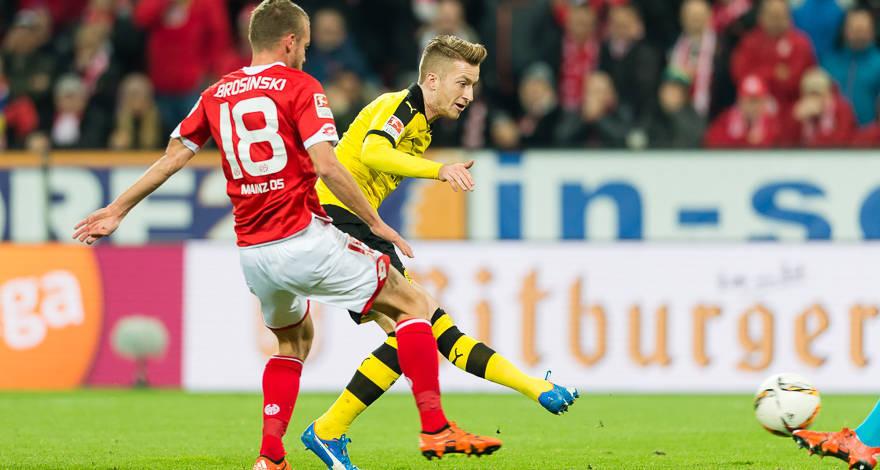 BVB's tweet photo. 2-0 - @HenrikhMkh seals the deal after @woodyinho opens the scoring #m05bvb http://t.co/eAd8B4cWMt http://t.co/ADvWjVi9CO