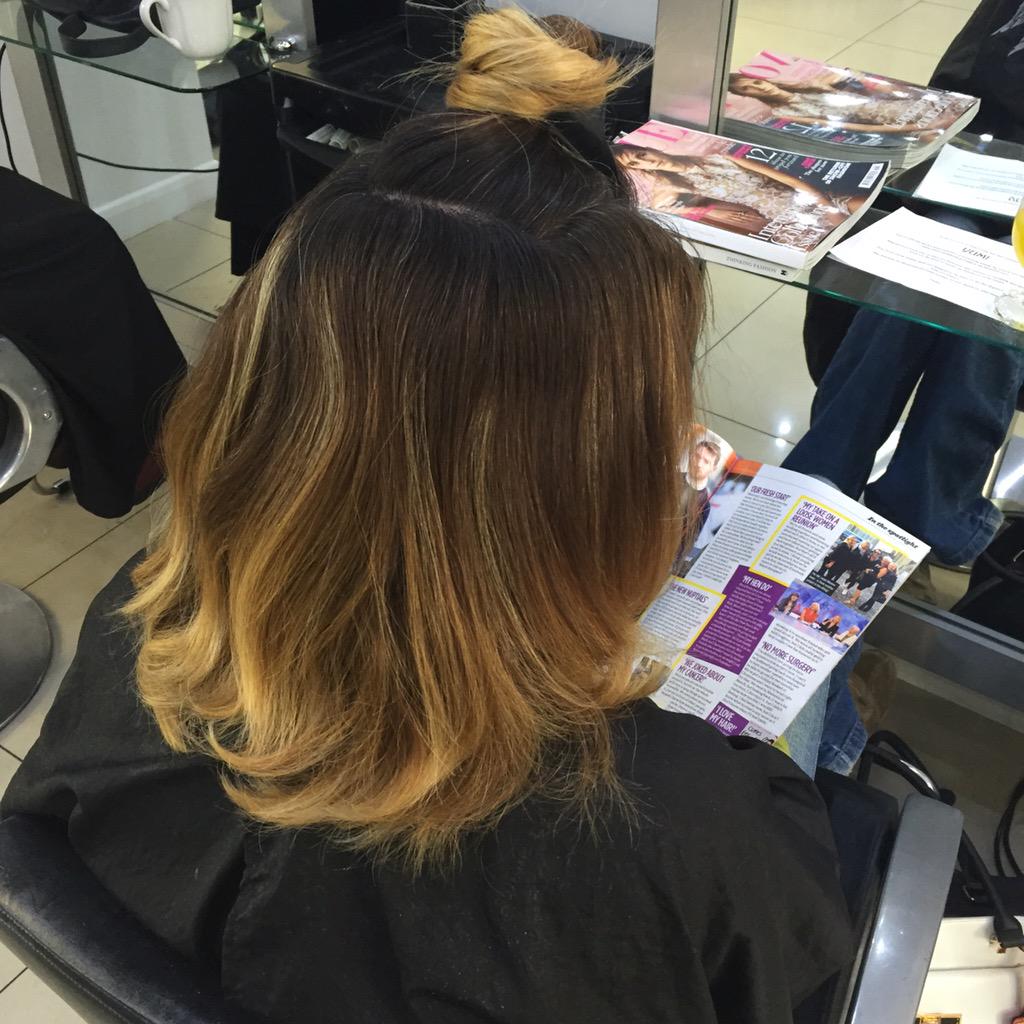 Ursula_1990's tweet photo. Another colour transformation this week by myself. Old grown out colour and highlights, refreshed and toned down! http://t.co/CKLxYRYpnN