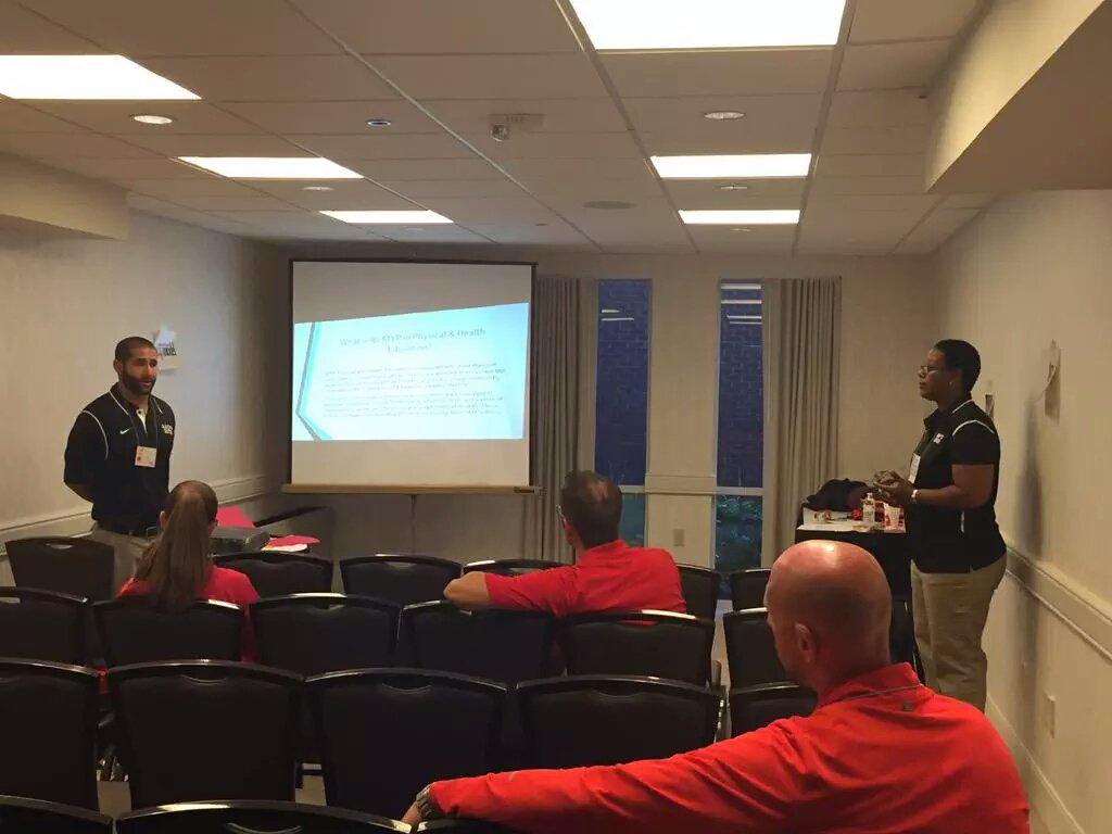 itssoib's tweet photo. Way to go Ms. Valentine!!  Sharing knowledge of @ibmyp w/attendees of @MAHPERD  @AACPSHPED @MacArthurAACPS http://t.co/3hlXVYoSbB