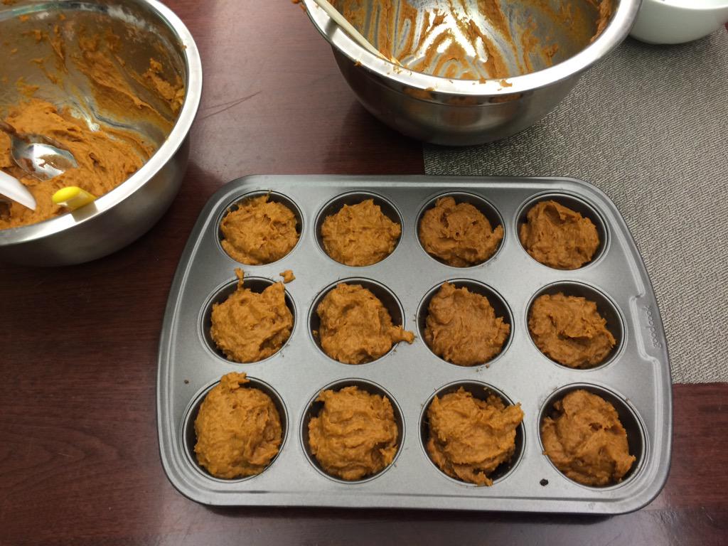 ccbadge's tweet photo. Baking and leaf art for Friday Specials! #fallfestivities #pumpkinmuffins @rvssocial http://t.co/8J3e68xEzW