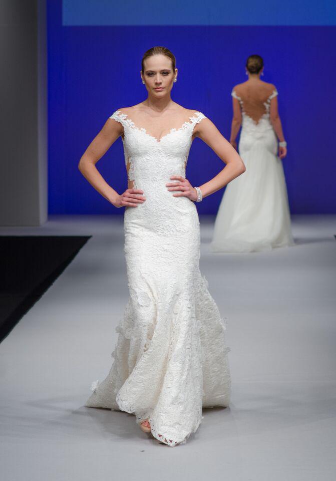 OLVISLACE's tweet photo. A flashback of our collection displayed at New York Bridal Runway Show last weekend! #OlvisLace #Lace #OlvisMoments http://t.co/GSSNTyFBZe