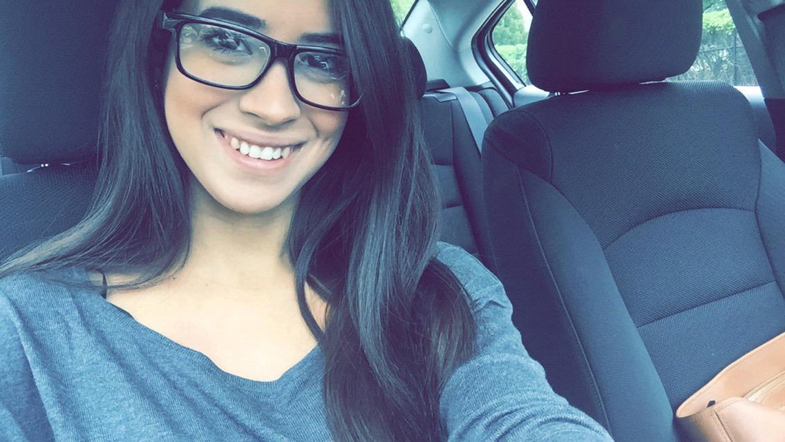 JessJessBrito's tweet photo. ✌️👓 http://t.co/OCAZHUfpuk