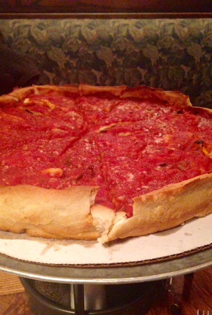 BellaSicila's tweet image. #GettingDeep @GiordanosPizza #familia #weddingweekend #siciliano🇮🇹 #Chicago