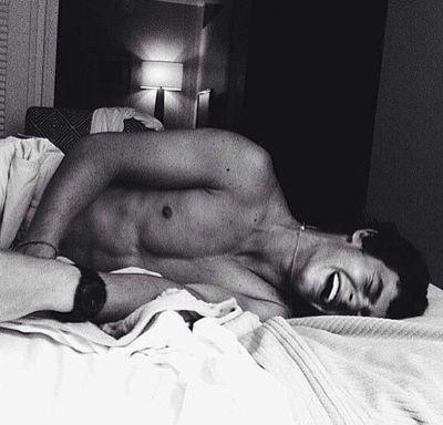 New Teen!Gabe.
Blah.
Blah.
Blah.
Blah.
Gay.
Ships with chemistry. 
FC- Dylan O'Brien.
Lets RP!
RT?