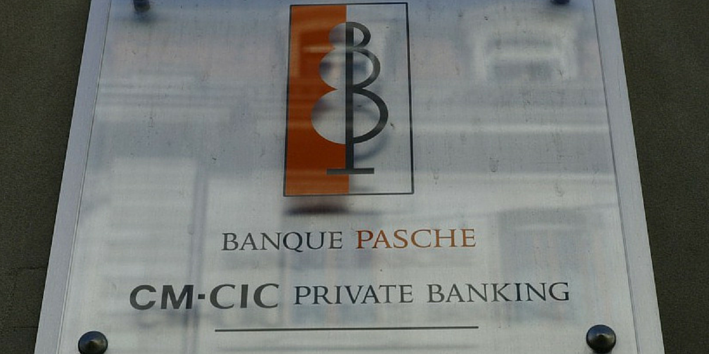 Lisa__MS's tweet image. Le docu que #Bolloré ne voulait pas diffuser &amp;gt; youtube.com/watch?v=AbmNmZ… #CréditMutuel #Pasche #Monaco #Genève