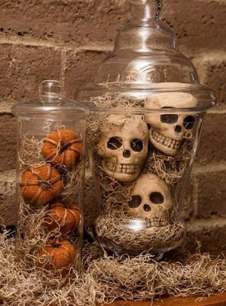 UnNervedHaunt's tweet photo. Easy, but still creepy! #HalloweenDecorations Share your decorations with us #UNNERVEDHALLOWEEN http://t.co/XtYxUxVAP2
