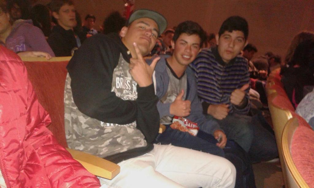 SebiiCuervo's tweet photo. Los pi del #espeche #home en palomar
Jajaja
#elChueco y #El Pato http://t.co/axSWClhKcx