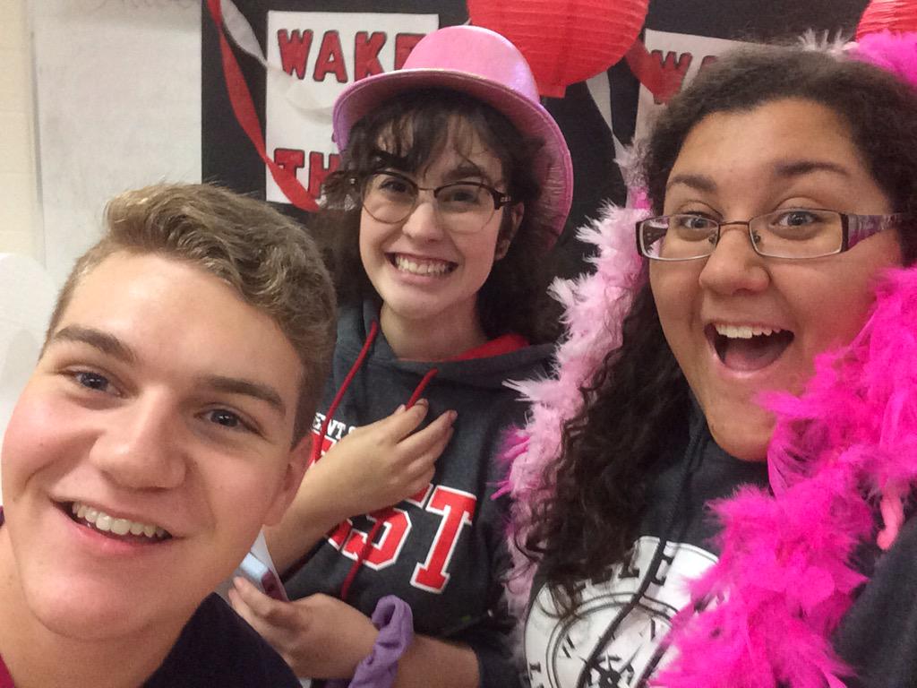 morghan_manuel's tweet photo. @p_giannopoulos @riona_optional @WestStudentGov #WakeAThon2015 #dreamteam #scavengerhuntchamps http://t.co/M7Ggr21TWx