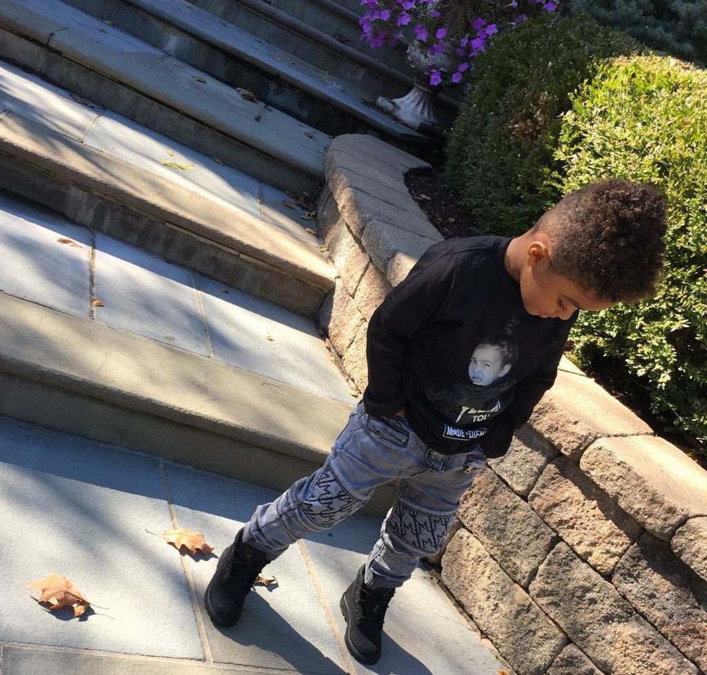 maytee5flores's tweet image. PJ Rose wearing a North West shirt #futurecouple 😍❤